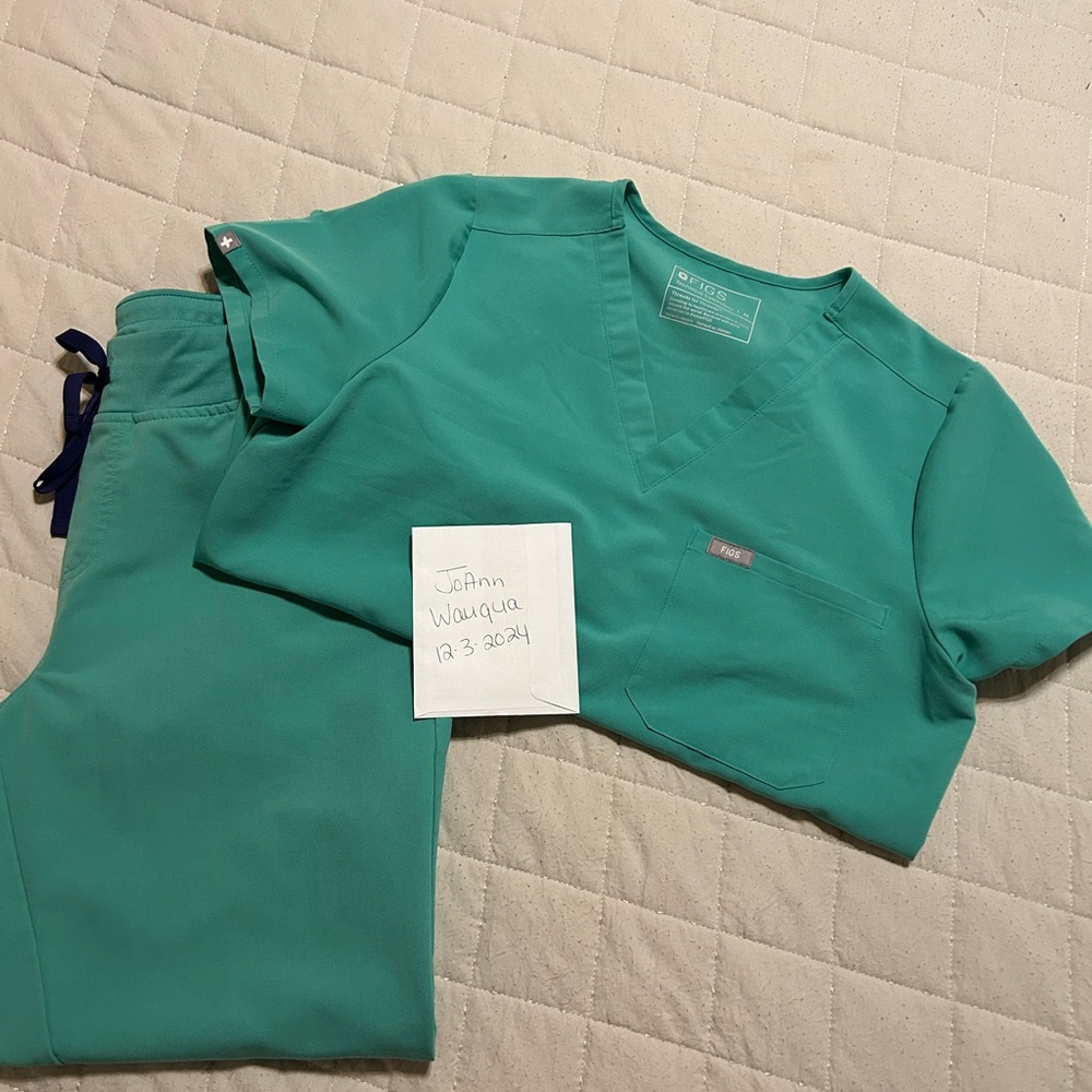 Figs scrub set surgicall green